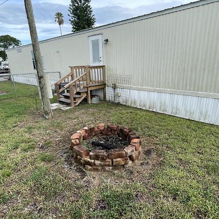 Canal Cottage Just Off The Rim Canal Unit 3 Cottage Okeechobee Bagian luar foto
